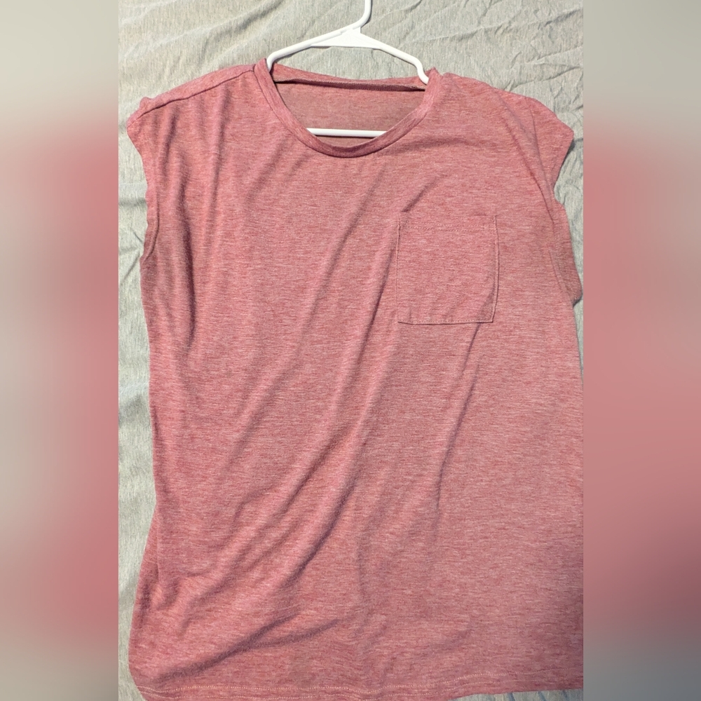 Relaxed Pink Muscle Tee with Boxy Fit
